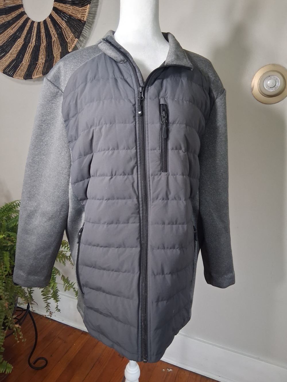 Men's Quilted Gray Hooded Puffer Jacket
